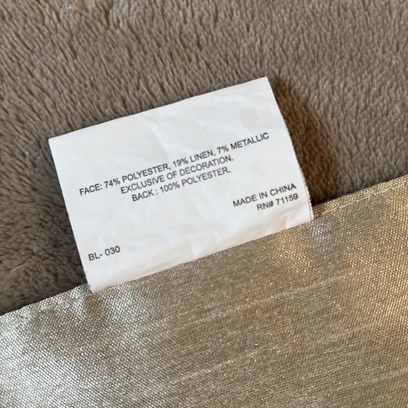 NOT FOR SALE Set 7 placemats beige w/ metallic gold threading, copper lettering - Picture 4 of 6